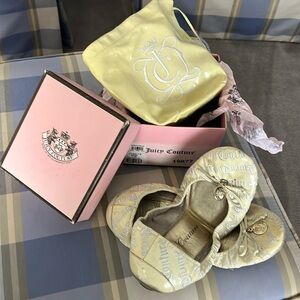 Vintage Juicy Couture Off white.Ballerina flats